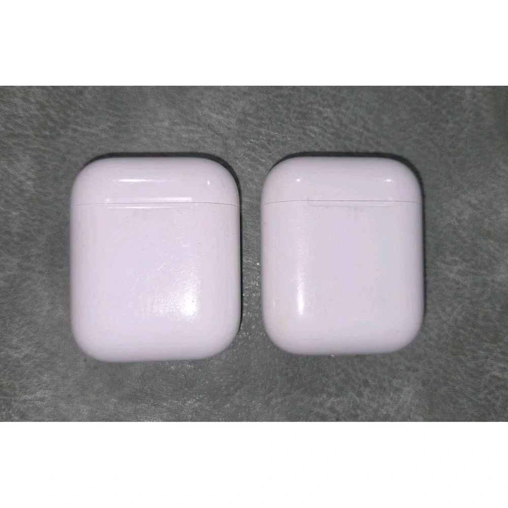 OEM Apple AirPods Charging Case FIRST Generation used CASE ONLY USED Lot Of 2 - Picture 1 of 5